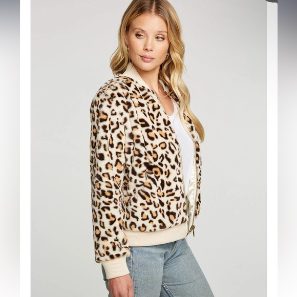 EUC Chaser Animal Faux Fur Long Sleeve Bomber Jacket size XS - Picture 3 of 4